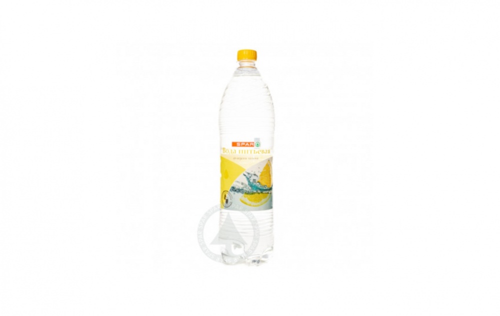 Вода SPAR среднегазированная с лимоном 0.5л